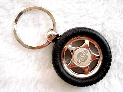 Tire Shape Car Keychain With Nissan Logo