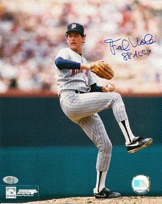 Frank Viola Autographed/Hand Signed Minnesota Twins 8x10 Photo