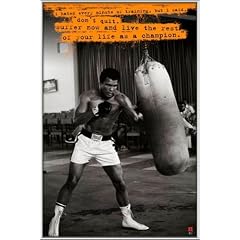 Poster mit Rahmen 61 x 91,5 cm, Silber - Muhammed Ali - punchbag gerahmt - Antireflex Acrylglas