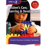 S/NVQ Level 2 Children's Care, Learning and Development: Candidate Handbook (S/NVQ Children's Care  Learning and Development)by Ms Kate Beith