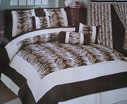 King Size Micro Suede Black Tiger Skin Printing Patchwork Comforter Set