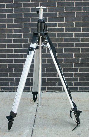 Buy Agatec 1-16266 9ft heavy duty, 5/8″ x 11″ thread elevating column tripod