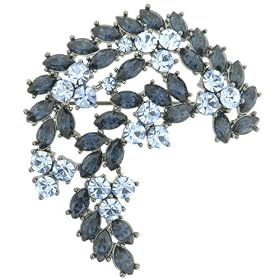 Blue Garland Circle Brocch Flower Pin Brooch by Pugster