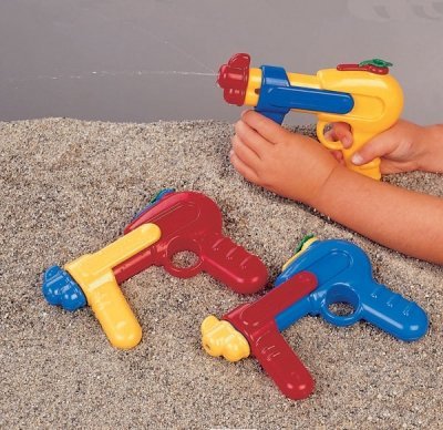 51Nbd5 f8FL Small World Sand & Water Toys (Water Squirter   Styles Will Vary)
