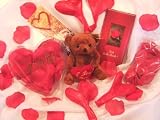 Eigenschaften keine Angabe / Geschenkset Ich liebe Dich - Teddy + Rosenblätter + Schokolade + Wunderkerze + Herzballons