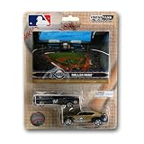 MLB Milwaukee Brewers Ford Mustang and Dodge Charger 1:64 Scale Diecast Cars