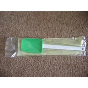 Pampered Chef Small Mix N Scraper #1661 by Pampered Chef