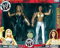 WWE DIVAS EXCLUSIVE THE GLAMAZON BETH PHOENIX & MARIA