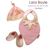 Lara Boyle　『ビブ・帽子・ブーティ』　ベビーピンク系　(lady berry（レディーベリー）)