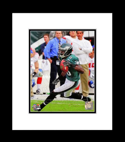 Philadelphia Eagles Jeremy Maclin 2011 Running Action Framed Picture 8x10