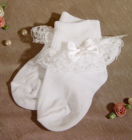 White Anklet Sock with Lace and Bow