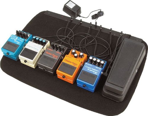 51O8ZdRQFqL Musicians Gear Powered Pedalboard and Gig Bag (Standard)