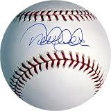 New York Yankees Autograph Derek Jeter Baseball. MLB Authenticated.