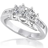 1.00ct TW Three-Stone Princess Diamond Engagement Ring in 14Kt Gold (HI/I1-I2)