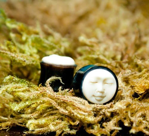 Moon Face Organic Plugs - Organic Handmade Piercings 0ga