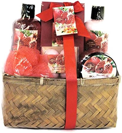 Natural Pomegranate and Fig Luxury Bath Spa Gift Set. Bamboo Basket, Shower Gel, Body Lotion, Bath Salt, Body Scub, Bath Fizzer & Body Puff