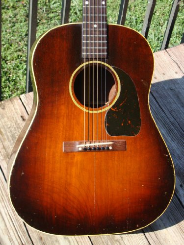 1943 Gibson J-45 Banner Logo