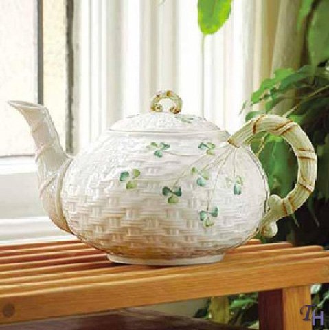 Belleek Shamrock Teapot Belleek Shamrock Teapot