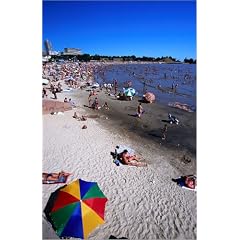 Poster 20 x 30 cm - "Sunbathers and swimmers on Ramirez beach." von Michael Taylor / Lonely Planet Images - auch in anderen Gr��en und als Leinwandbild erh�ltlich