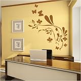 Wandtattoo Blumenranke Koralaris die zweite - mit Schmetterling 140 cm x 79 cm, karamell - ral 1011