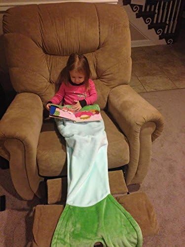 Cozy Tails Fleece Mermaid Tail Blanket in Lavender and Hot Pink