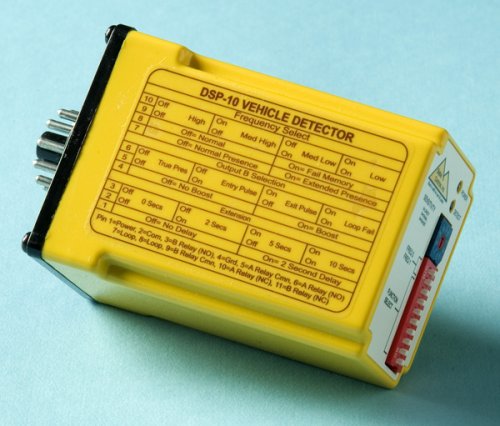 Tools: Apollo DSP10 117AC Loop Detector, 110V, with Socket Base  detects vehicle presence 