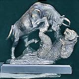IMAGE OF Stock Market Bull and Bear Fight Sculpture
