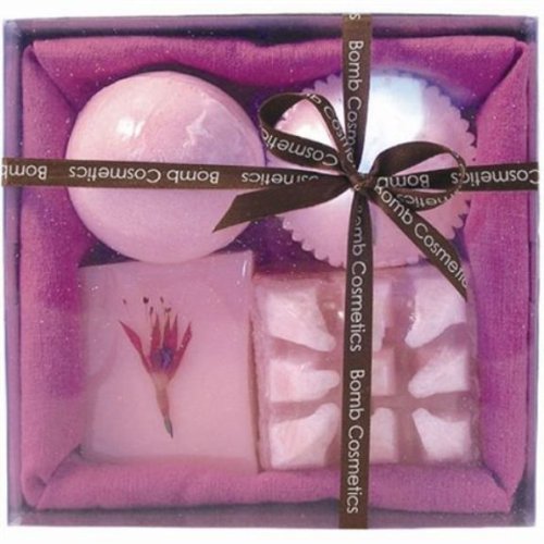 Childrens Toyshop  Health & Personal Care : Bomb Cosmetics Large Flower Pink Gift Set