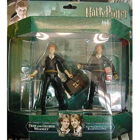 Harry Potter and the Order of the Phoenix - Fred and George Weasley figures...