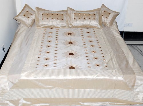 Home Furnishing Silk Bed Sheet Bedspread with Pillow & Cushion Covers