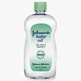 Johnsons Baby Oil With Aloe Vera and Vitamin E -... by Johnson and Johnson