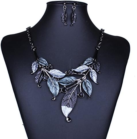 On The Journey Elegant Women's Green Leaf Festoon Rhinestone Bib Necklace Stud Earrings Set