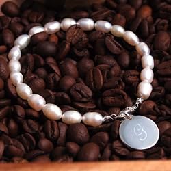 Simplicity Pearl Bracelet
