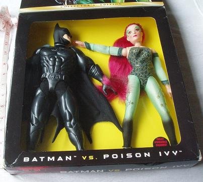  BATMAN & ROBIN THE MOVIE BATMAN & POISON IVY COLLECTOR'S EDITION ACITON FIGURES