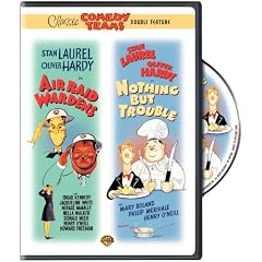 Laurel & Hardy – Air Raid Wardens / Nothing but Trouble (1943)
