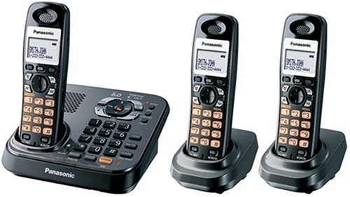 Panasonic Dect 6.0 Expandable Titanium Digital Cordless Answering System - 3 Handset System (KX-TG9343T)