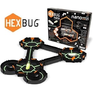 Hexbug Nano Glows in the Dark Habitat Set