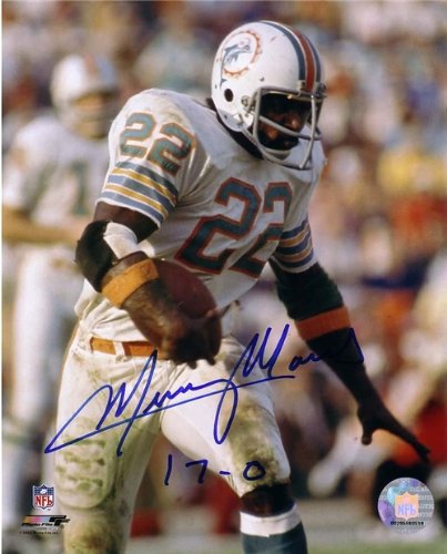 Mercury Morris Autographed/Hand Signed Miami Dolphins 8x10 Photo with 17-0 (Pose 2)