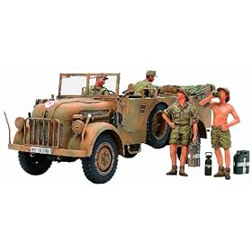 【クリックで詳細表示】1/35 ミリタリーミニチュアシリーズ No.305 1/35 ドイツ 大型軍用乗用車 シュタイヤー 1500A/01 アフリカ軍団休息セット 35305