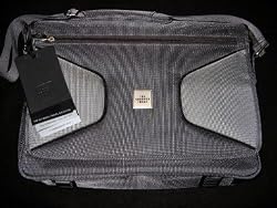 Sharper Image TSI8007 Messenger Bag