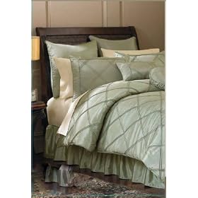 16 PC. VENETIAN LUXURY BED IN A BAG SUPER SET W/ MATCHING SHAMS, PILLOWS, SHEET SETS SEASPRAY GREEN