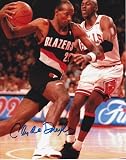 Clyde Drexler Autographed/Hand Signed Portland Trail Blazers 8x10 Photo