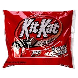 Kit Kat Snack Size Candy Bar, Crisp Wafers in Milk Chocolate, 10.78-Ounce Packages (Pack of 6)