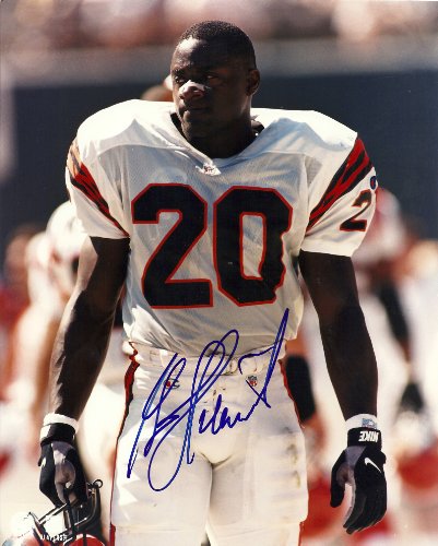 GARRISON HEARST,CINCINNATI BENGALS,SAN FRANCISCO 49ERS,NINERS,GEORGIA BULL DOGS,SIGNED,AUTOGRAPHED,8X10 PHOTO,COA, RARE HARD PHOTO TO FIND
