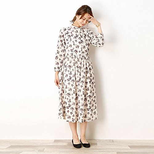 アースミュージック＆エコロジー（earthmusic&ecology） ロールカラーフラワープリントワンピース