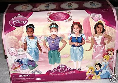 Disney Princess Royal Dress Up Trunk (27 piece set)