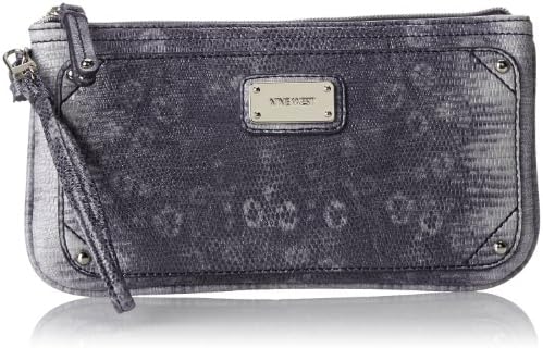 Nine West Table Treasures Wristlet