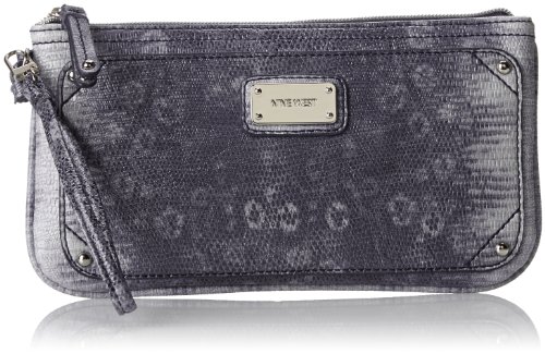 Nine West Table Treasures Wristlet