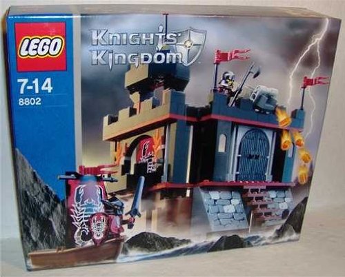 Lego Knights Kingdom Set #8802 Dark Fortress Landing