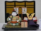 五月人形木目込み子供大将　大里彩作　木目込「軍配太郎」平飾り　6-8333　